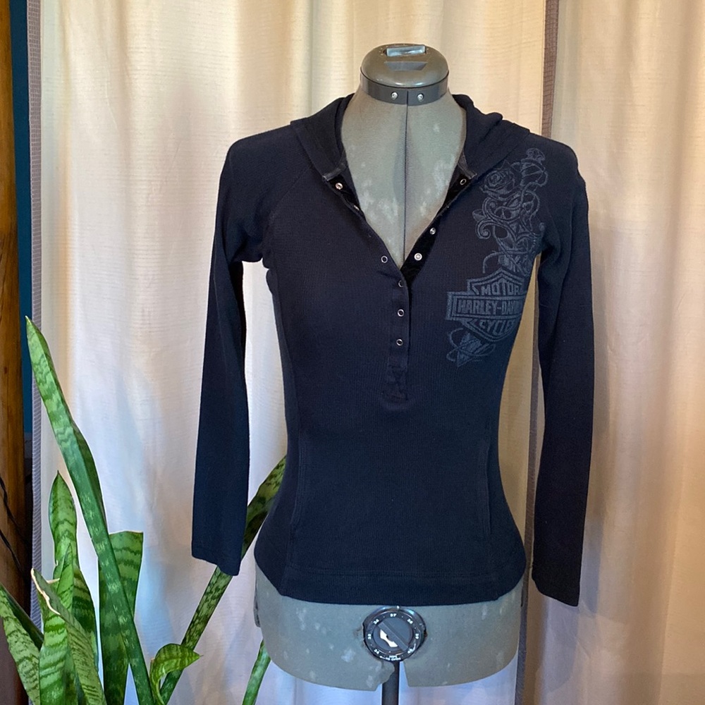 Harley-Davidson long sleeve top with hood